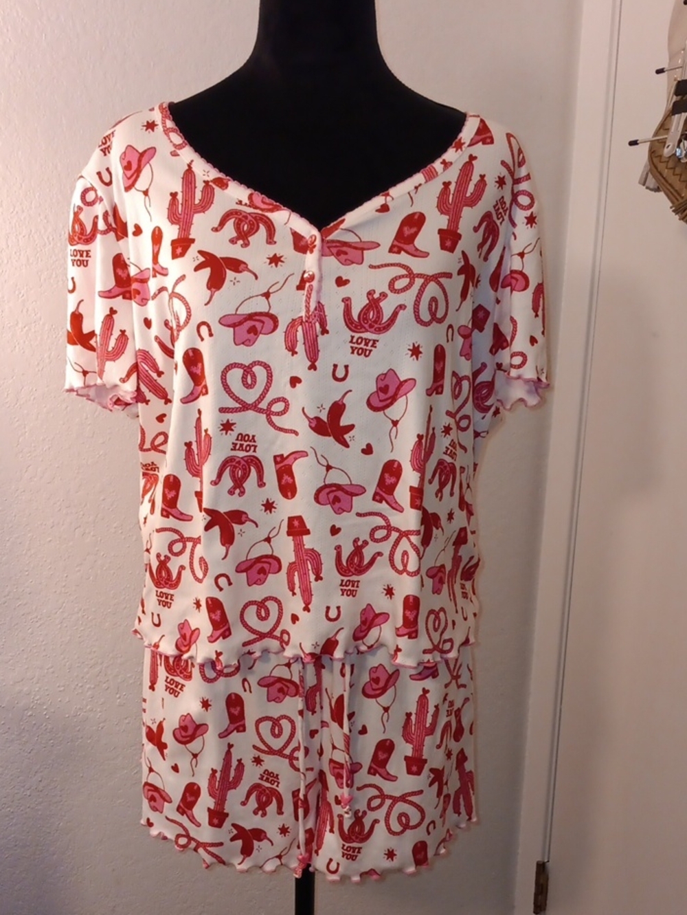 Women’s Pink & Red Western Print Short Pajama Set
